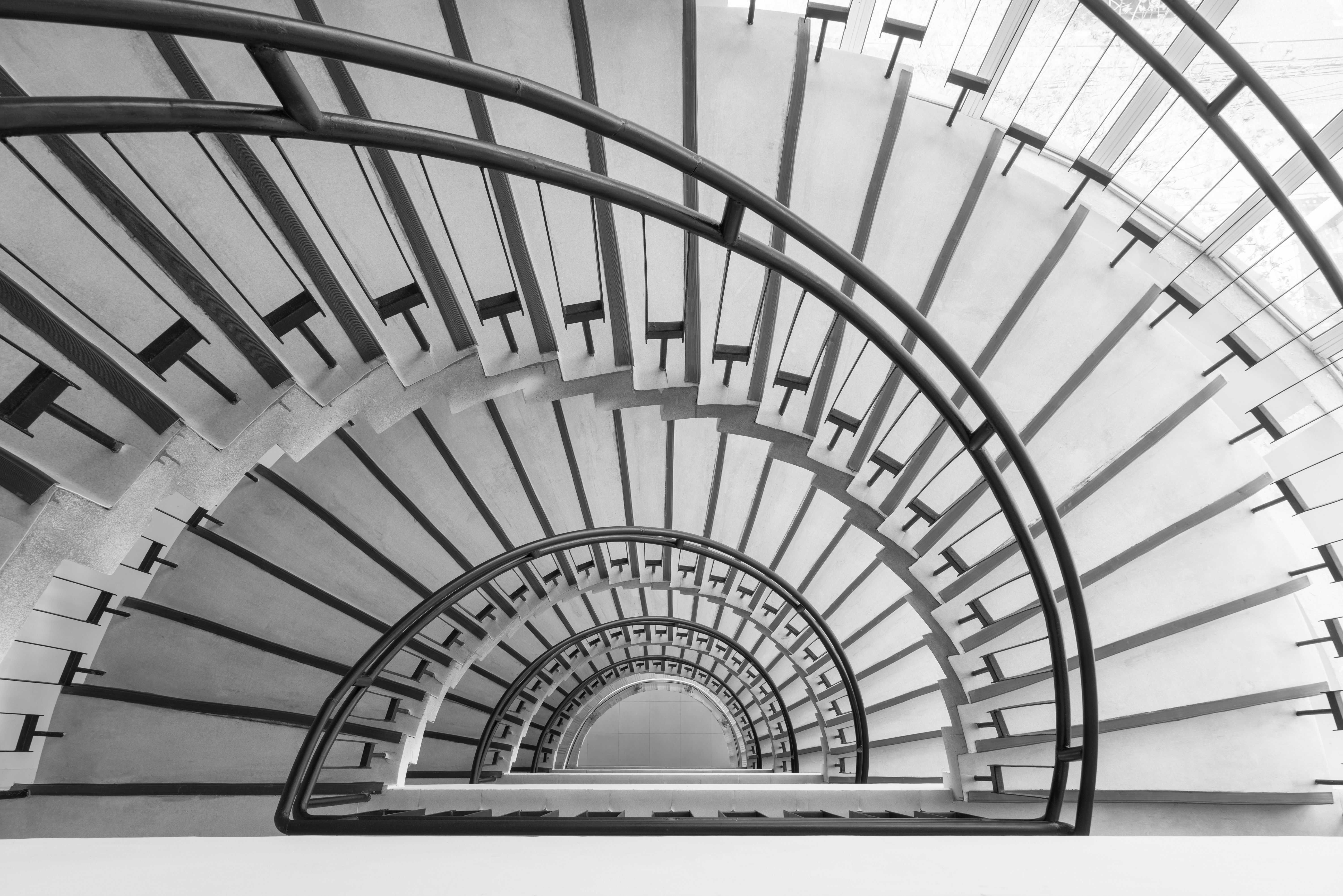 helical-stairway-simple-modern-semicircle-stairca.jpg